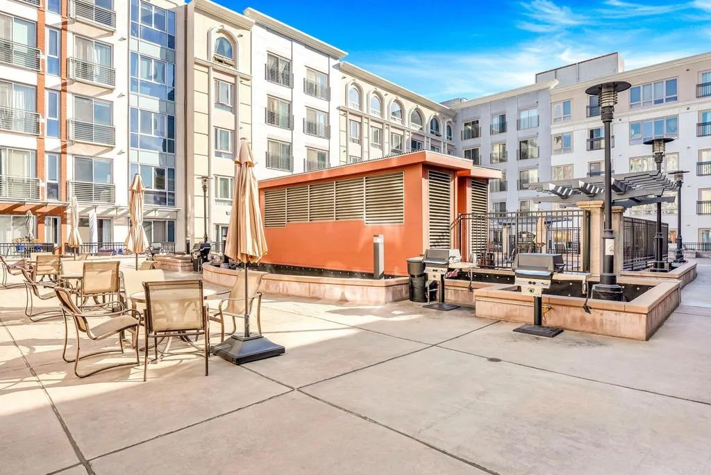 445 Island Avenue 321, San Diego, California 92101 home-pic-23